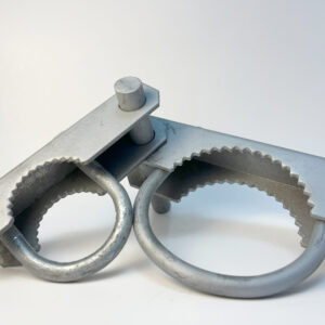 Industrial gate arm hinge